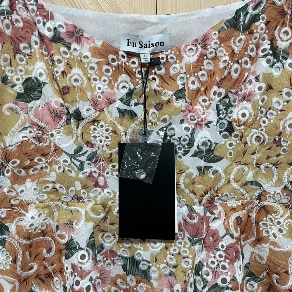 NWT En Saison Presley Floral Embroidered Tieres Midi Dress, Size Large. - Picture 11 of 13